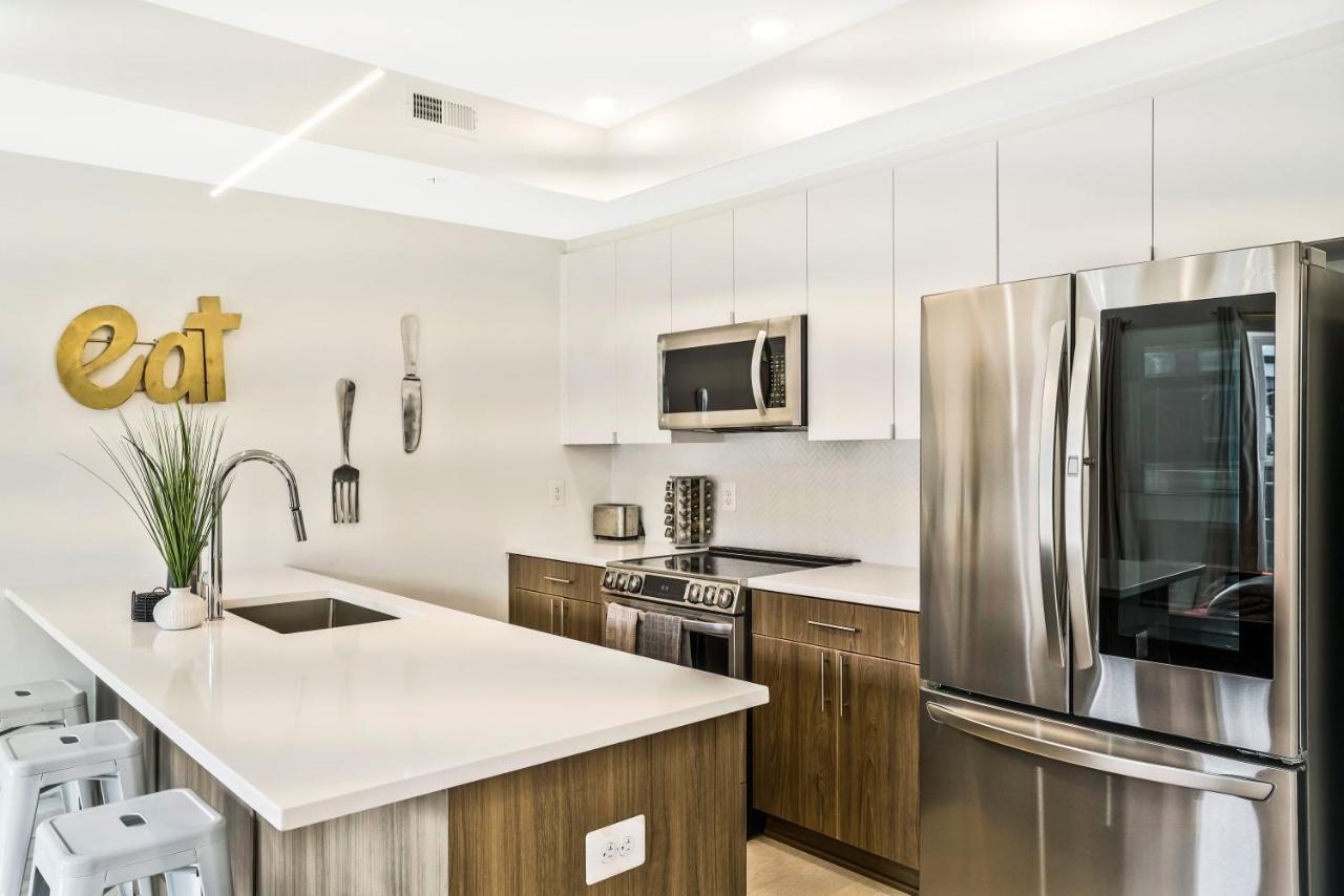 Luxurious And Stylish 2 Bedroom 2 Bathroom Suite Вашингтон Екстериор снимка