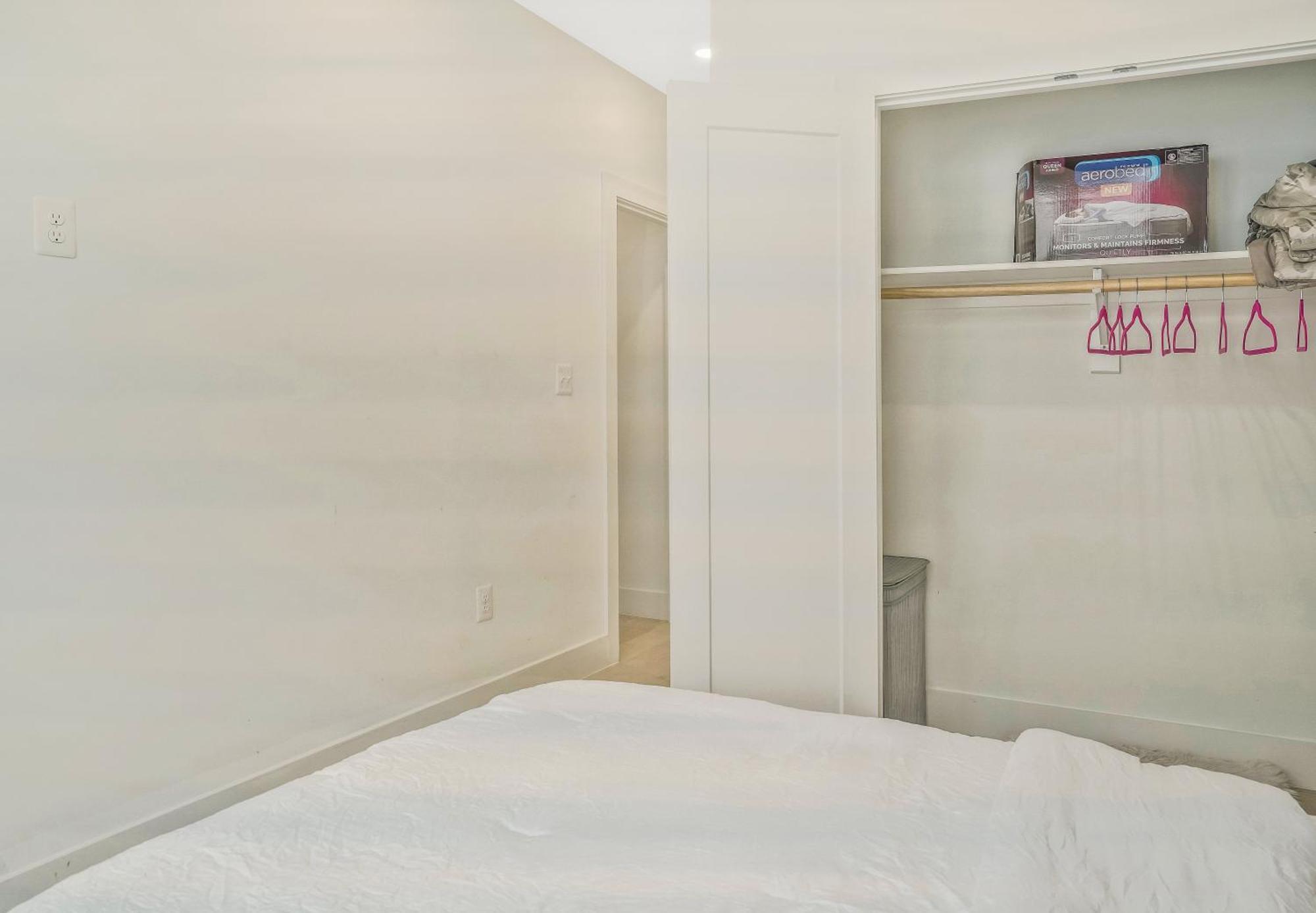 Luxurious And Stylish 2 Bedroom 2 Bathroom Suite Вашингтон Екстериор снимка